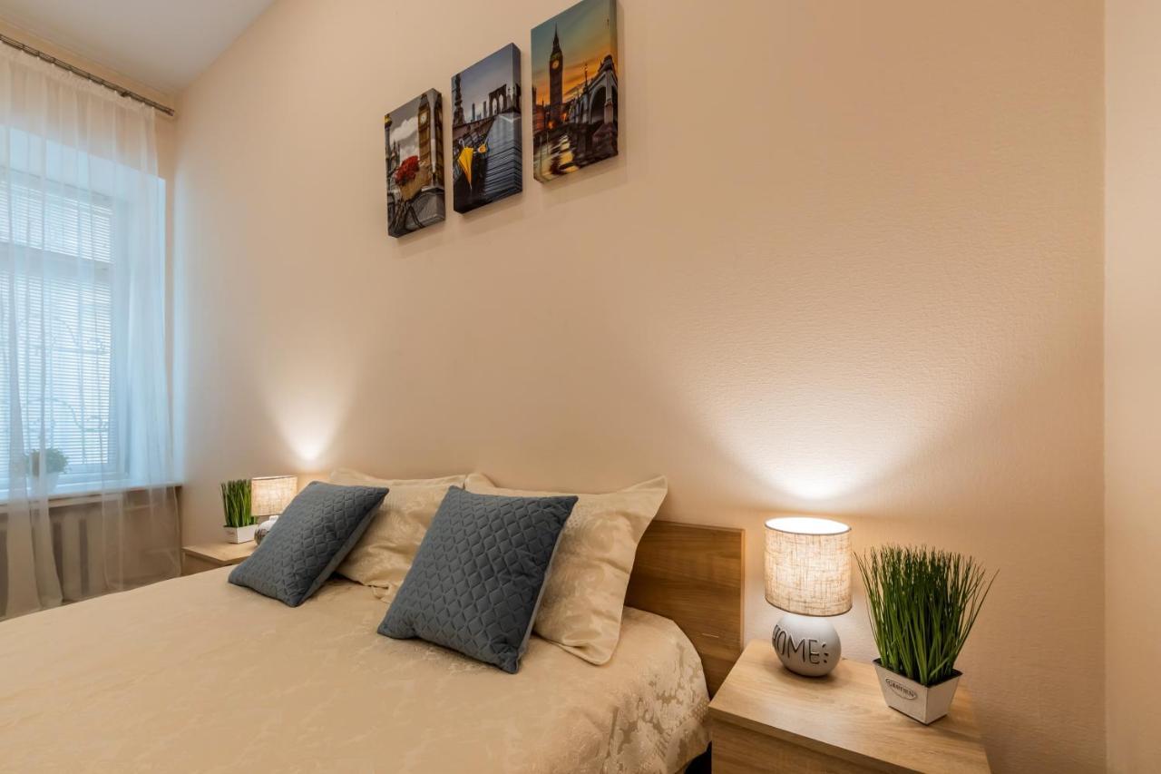 2К Квартира Між Майданом Та Софією Київською Apartment Ngoại thất bức ảnh