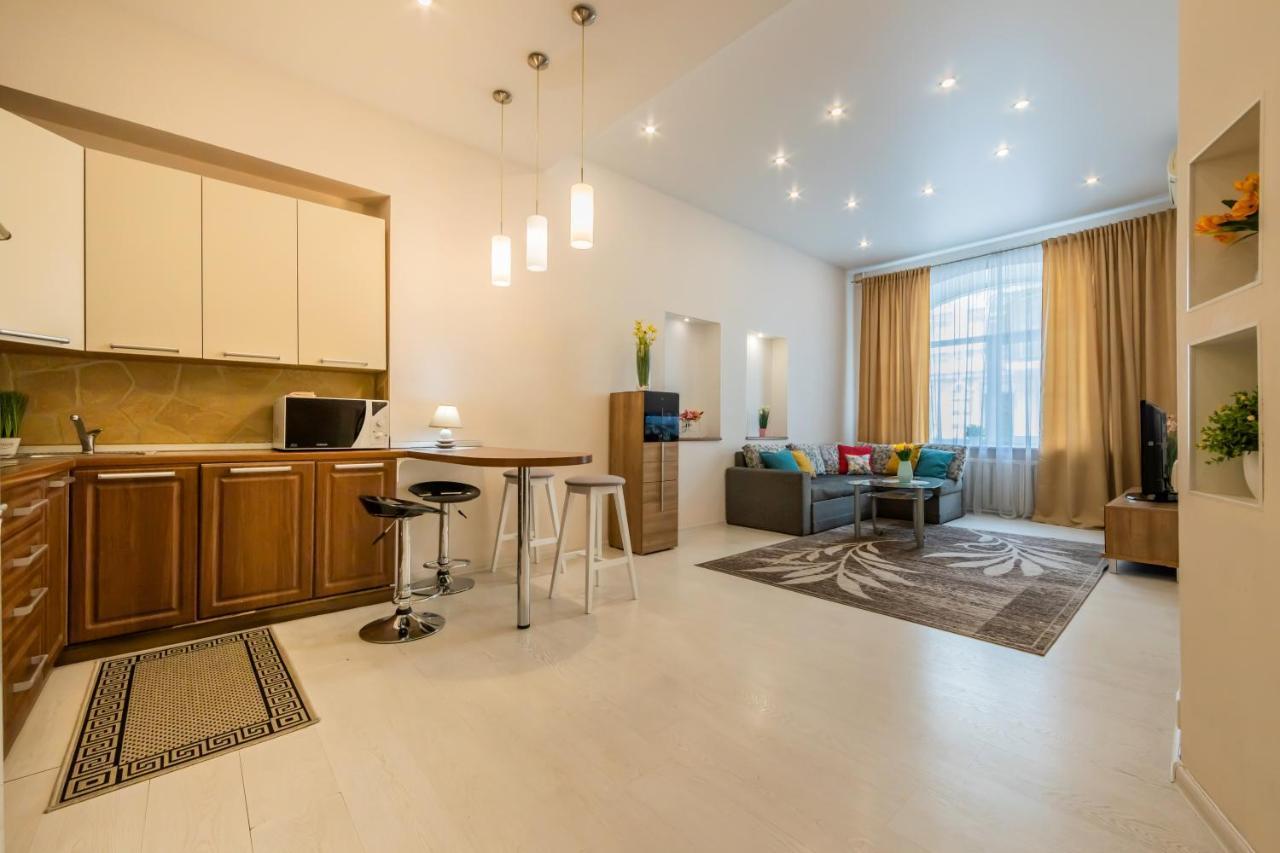 2К Квартира Між Майданом Та Софією Київською Apartment Ngoại thất bức ảnh