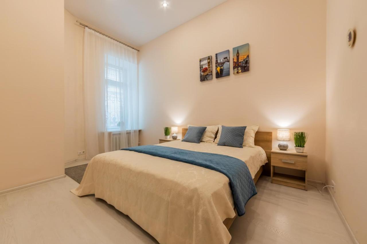 2К Квартира Між Майданом Та Софією Київською Apartment Ngoại thất bức ảnh