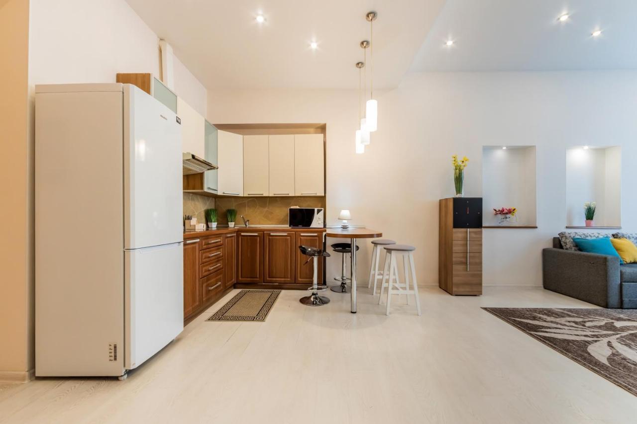 2К Квартира Між Майданом Та Софією Київською Apartment Ngoại thất bức ảnh