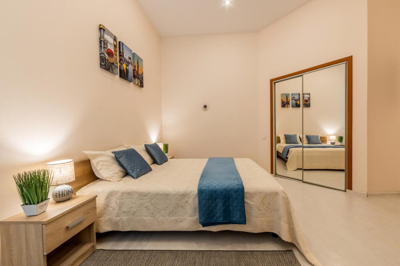 2К Квартира Між Майданом Та Софією Київською Apartment Ngoại thất bức ảnh